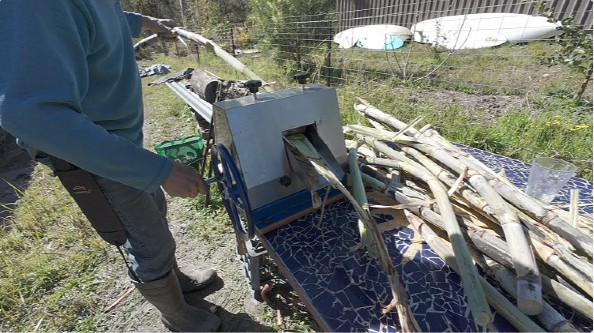 sugarcane-pressing-16-opt sugarcane press